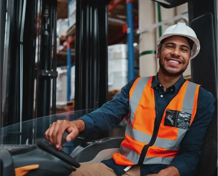 hombres trabajando feliz